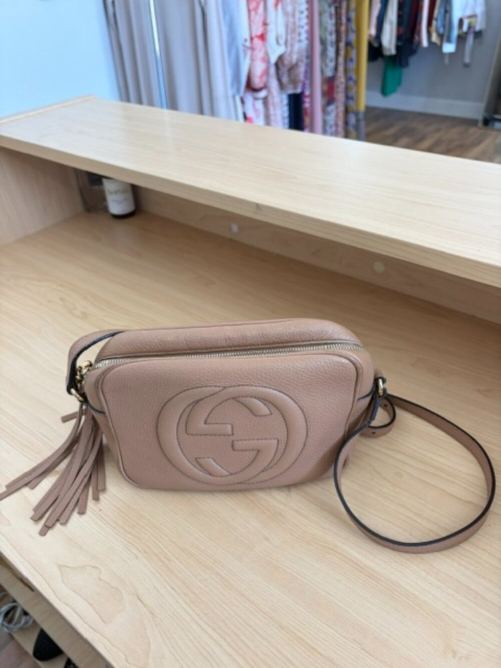 GUCCI Soho Disco Beige Calfskin Leather Crossbody Bag
